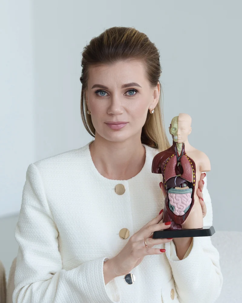 Ирина Клевцова с анатомической моделью