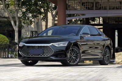 Byd han dm-p (сильный гибрид - 202км NEDC)