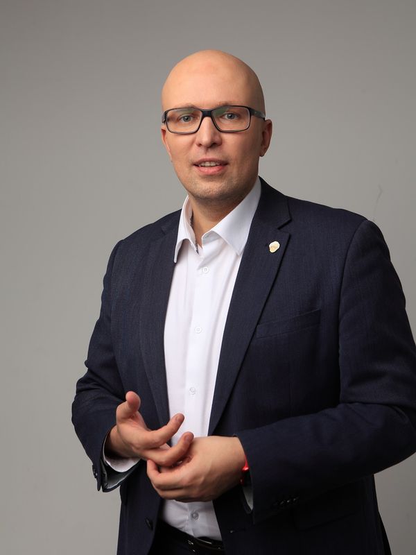 Самбурский Станислав Евгеньевич